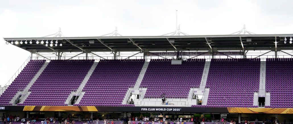 Alerta por tormenta en Orlando Benfica y Auckland City suspendido por tormentas eléctricas