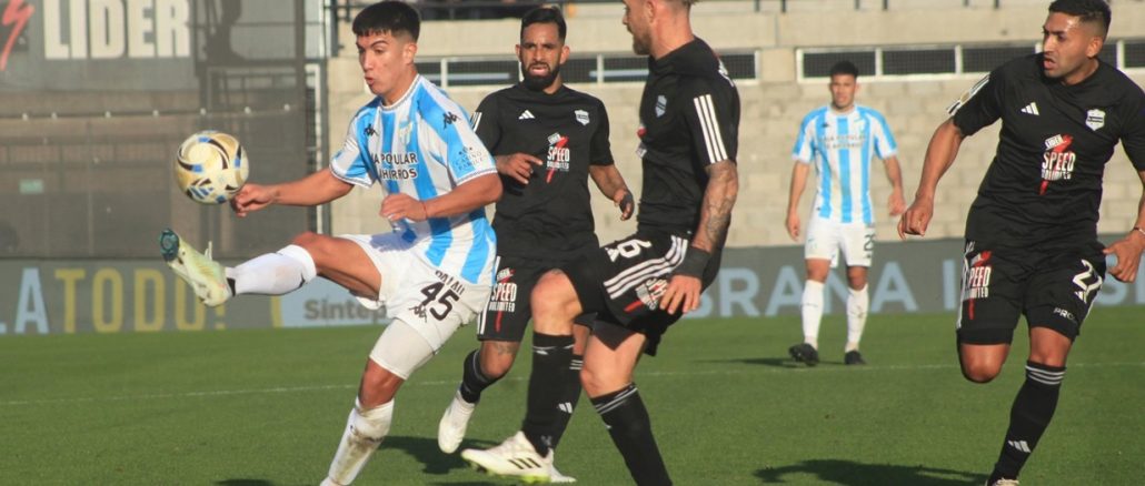 Deportivo Riestra venció a Atlético Tucumán por 1 a 0 para quedar como escolta de River
