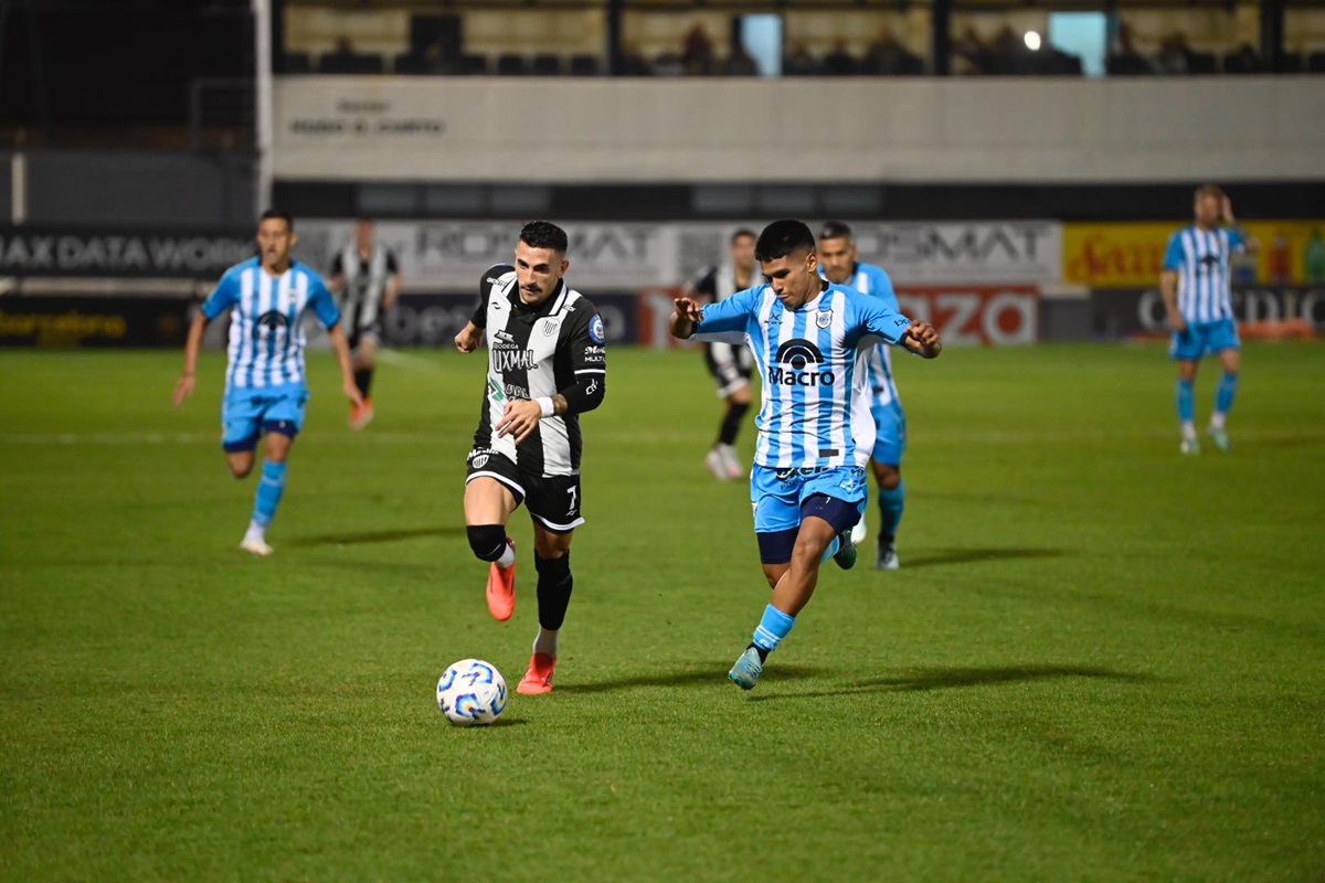 Gimnasia de Jujuy se llevó un punto de Caseros ante Estudiantes