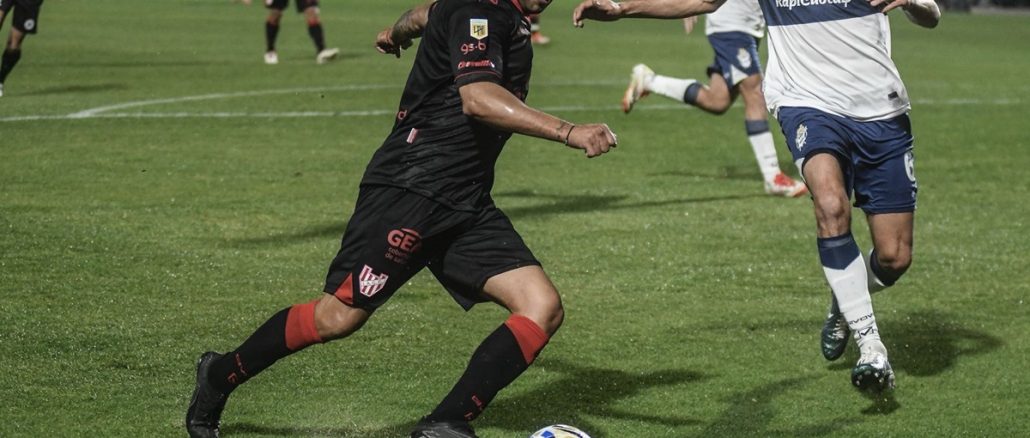 Instituto le ganó a un deslucido Gimnasia con gol de Alex Luna