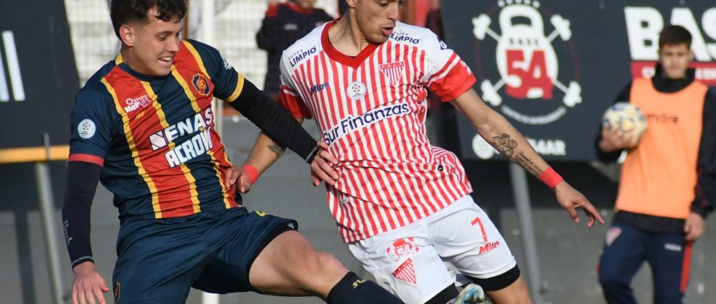 Los Andes Colegiales Los Andes y Colegiales no movieron el cero