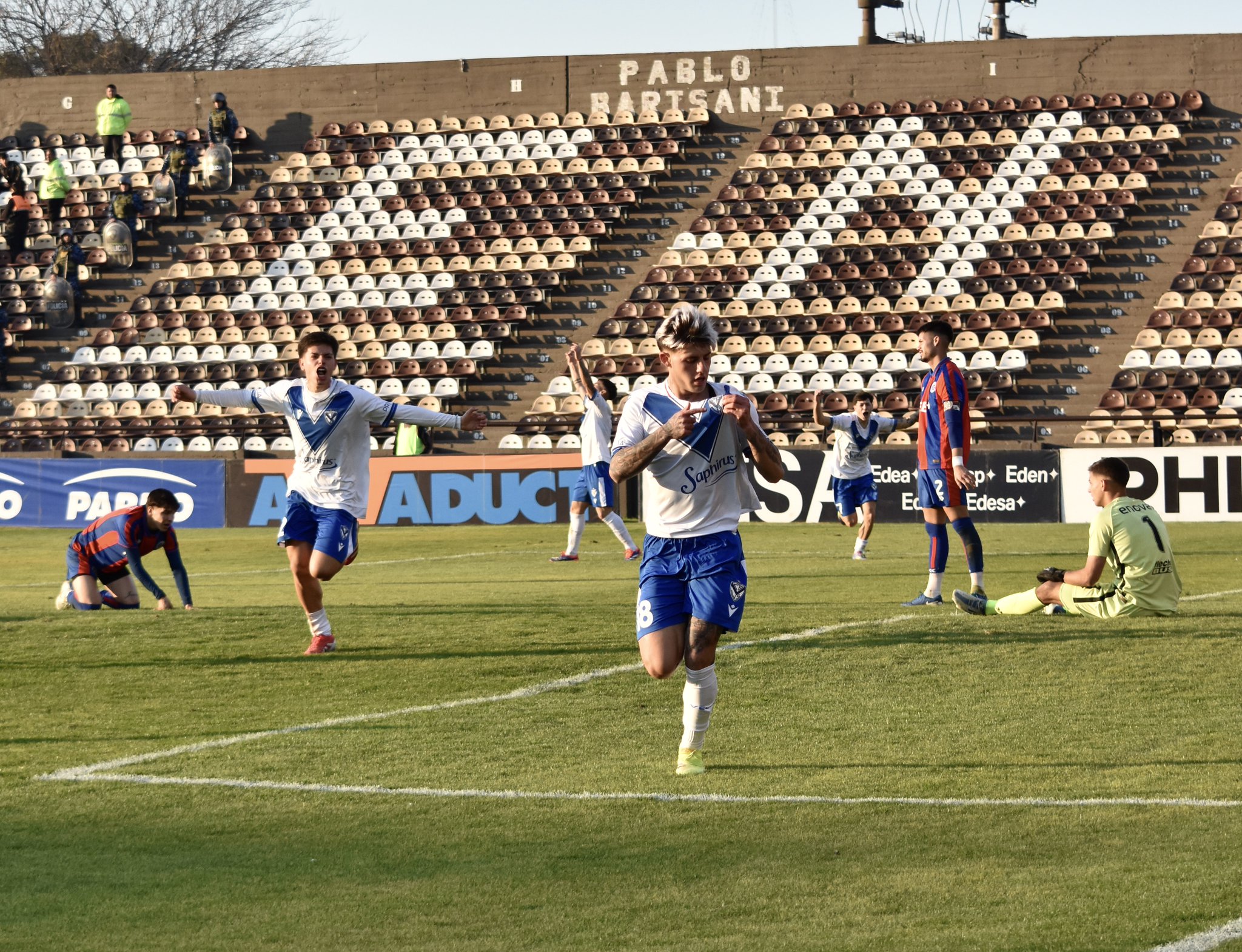 Vélez venció a San Lorenzo y se consagró campeón del Torneo Proyección