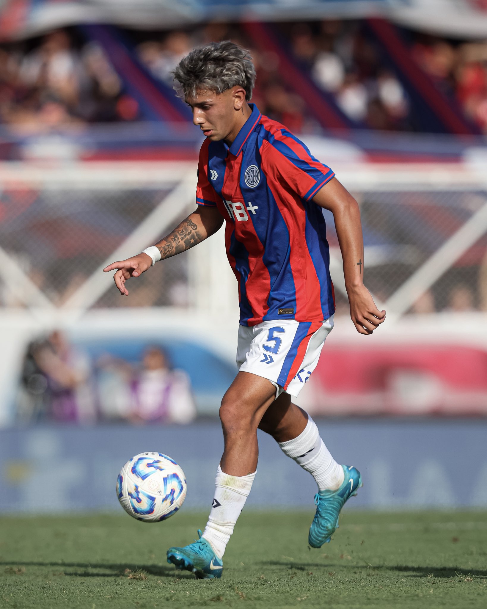 San Lorenzo oficializó la venta de Elián Irala