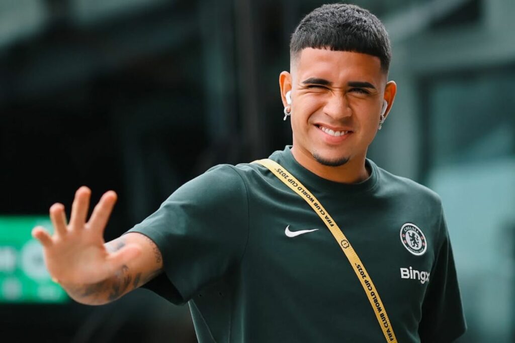 Chelsea cedió a Kendry Páez al fútbol francés