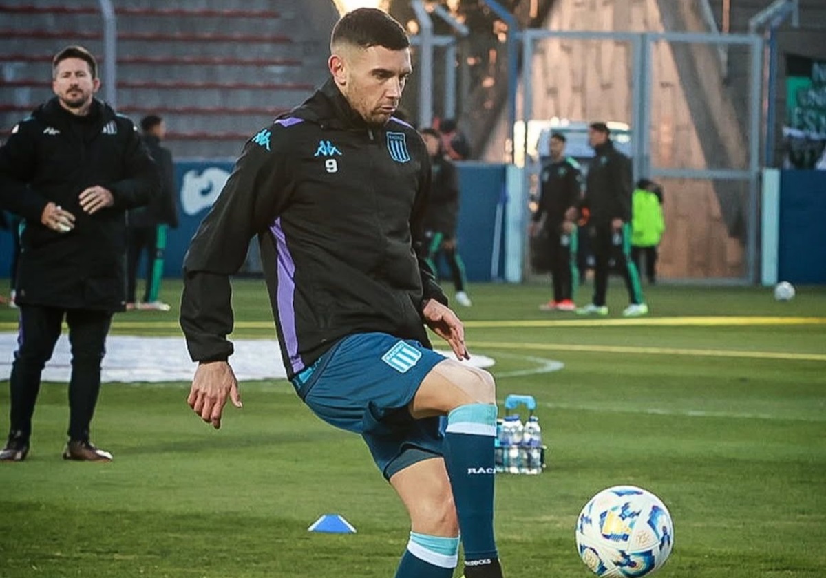 Maravilla Martínez llegó a los 45 goles en Racing e igualó al Bocha Maschio