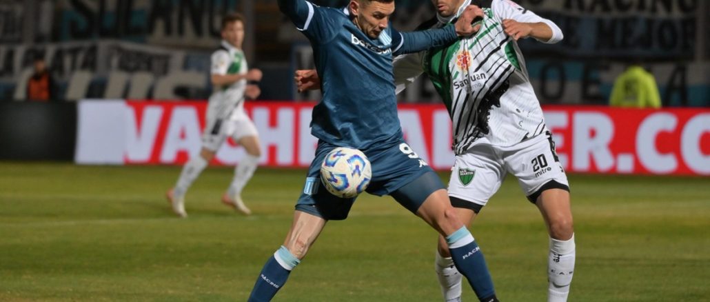 Racing se metió en octavos de final de Copa Argentina Racing noqueó a San Martín de San Juan con goles de Maravilla Martínez y Rocky Balboa