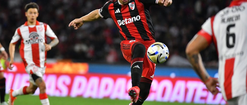 River estrenó su camiseta alternativa en la goleada ante Instituto