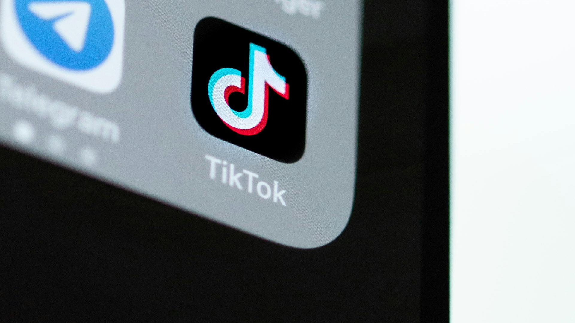 Los 10 mejores sitios para comprar seguidores de TikTok y aumentar tu engagement