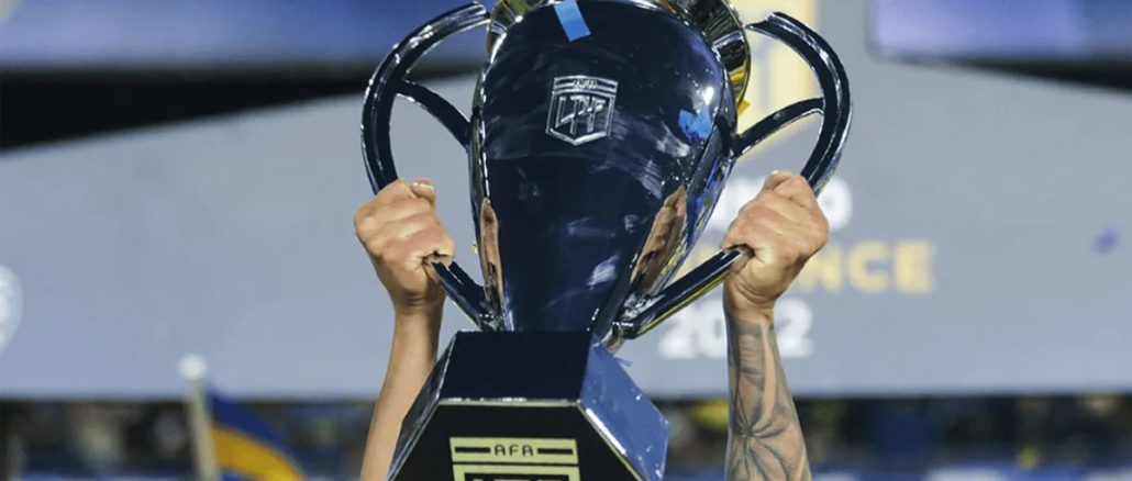 Trofeo-de-la-Copa-de-la-Liga-Profesional-2023 Los detalles del comienzo del Torneo Apertura de la Liga Profesional Argentina.
