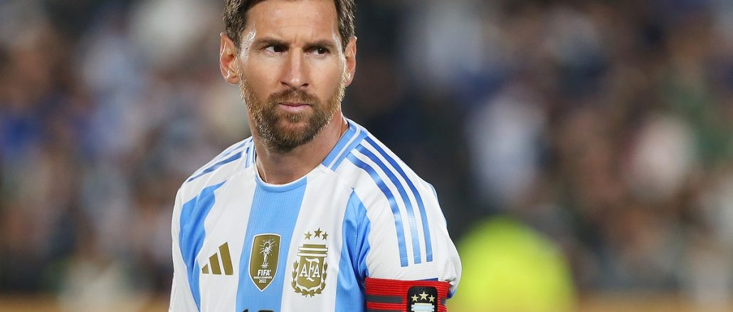 Lionel Messi Se filtran imágenes de la nueva camiseta de la Selección Argentina con Lionel Messi como modelo