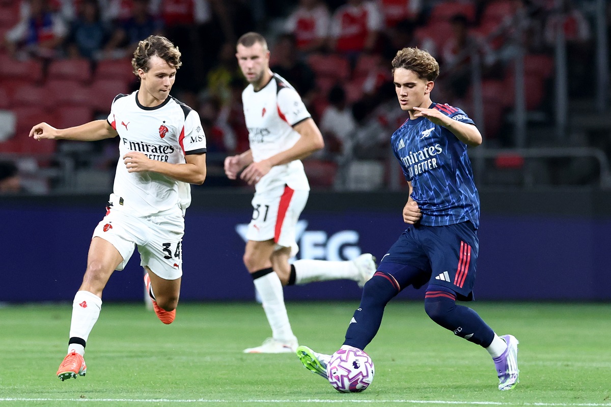 Arsenal le ganó a Milan en un amistoso disputado en Singapur