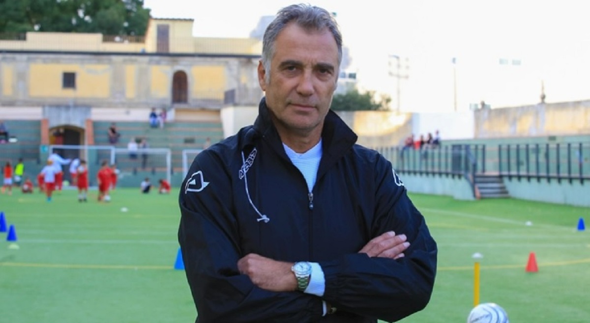 Luto en Italia: falleció un ex jugador de la Fiorentina y conmocionó a la Serie A