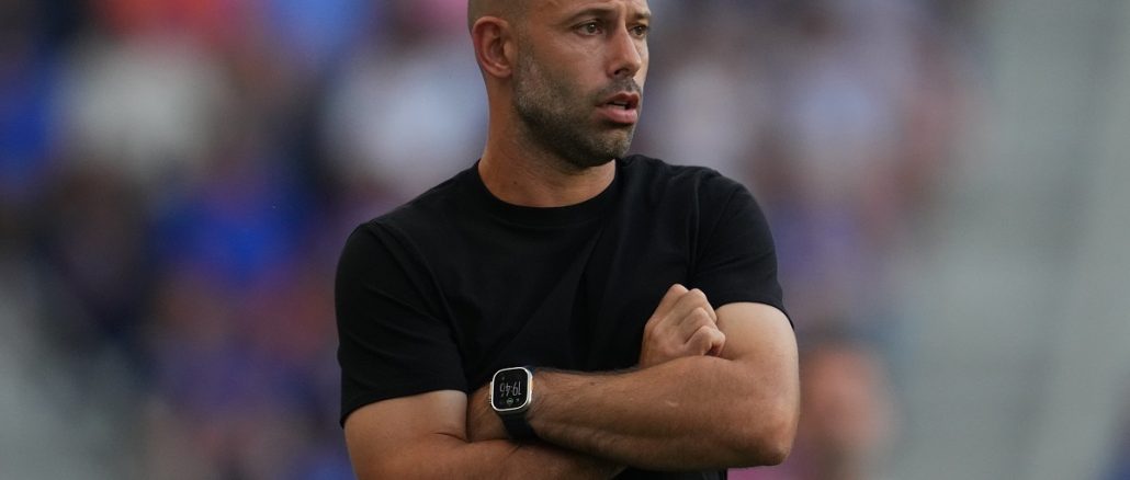 Javier Mascherano Javier Mascherano habló sobre el rumor de la llegada de Rodrigo De Paul