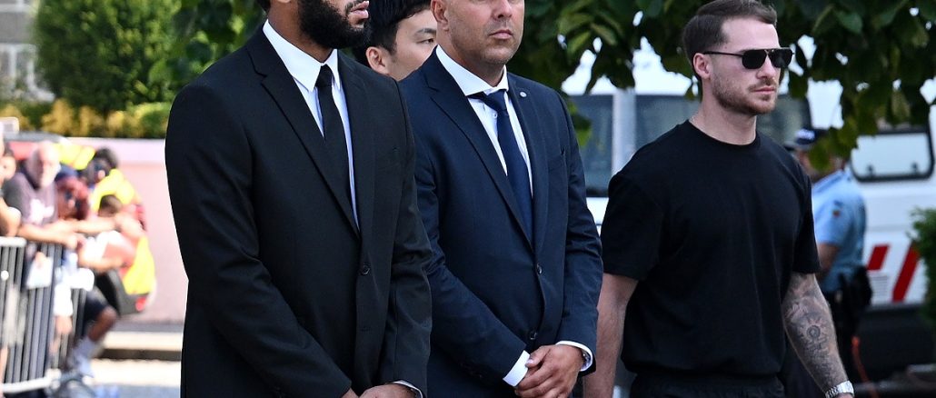 Arne Slot y el recuerdo de Diogo Jota en el Liverpool