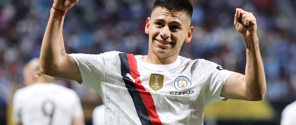 Claudio Echeverri se iría de Manchester City a préstamo a Roma