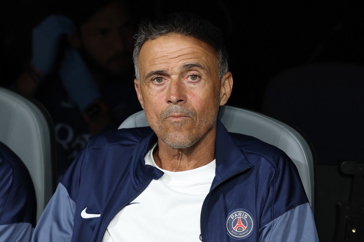 Luis Enrique, con bronca a pesar del triunfo del PSG: «La de Pacho fue roja, la otra no lo es»