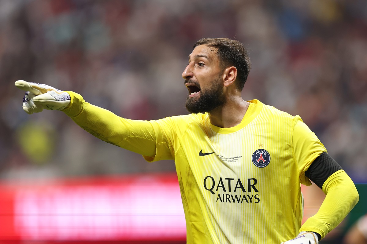 Gianluigi Donnarumma podría dejar el PSG para recalar en alguno de los dos equipos de Manchester