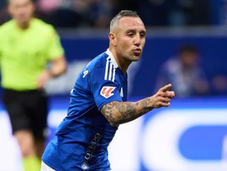 Santi Cazorla seguirá jugando en el Real Oviedo a los 40 años.