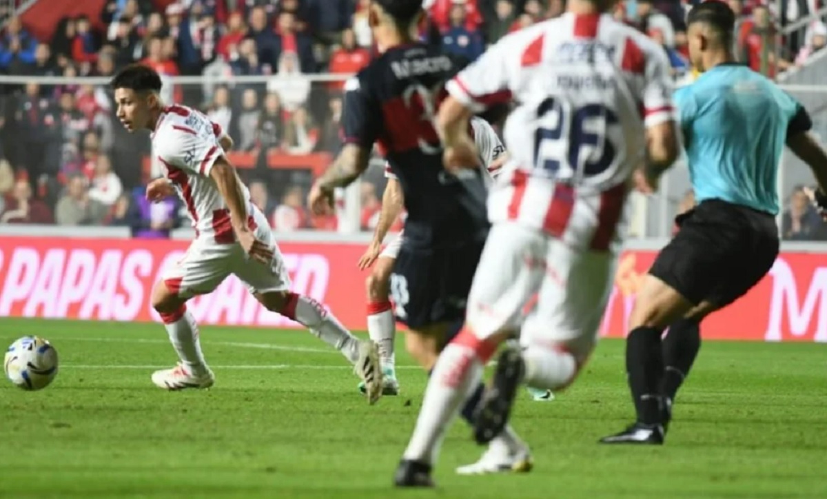 Unión y Tigre empataron 0-0 en un partido con polémica