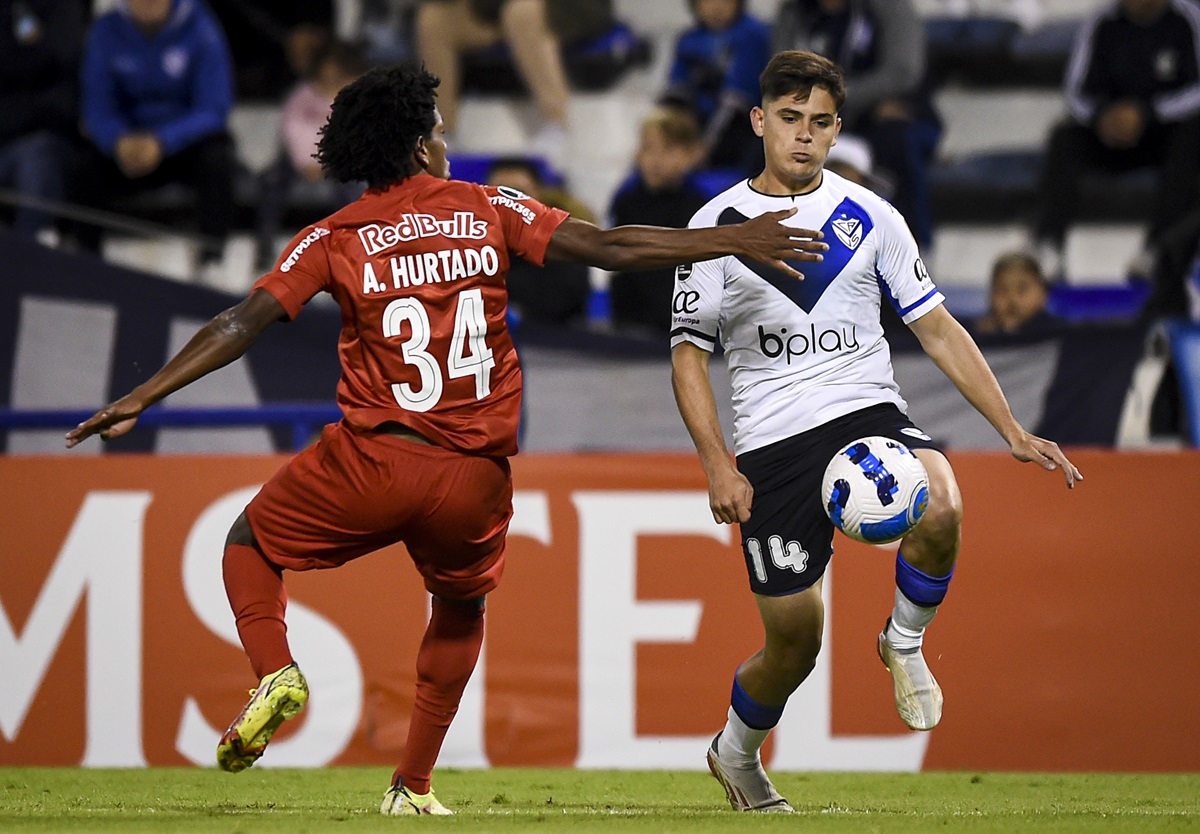 Platense insiste por Lenny Lobato, aunque Vélez prioriza venderlo