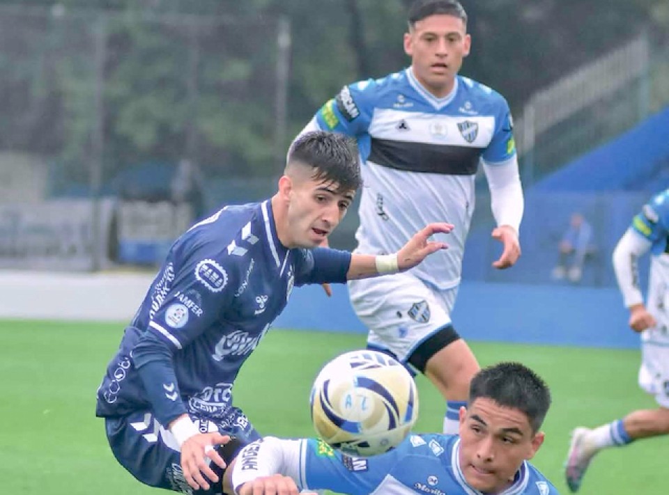 Quilmes no lo aguantó y Almagro salvó un valioso punto en la agonía