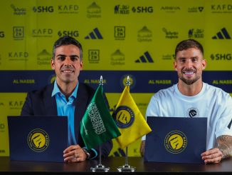 Al-Nassr presentó al ex Barcelona Iñigo Martínez