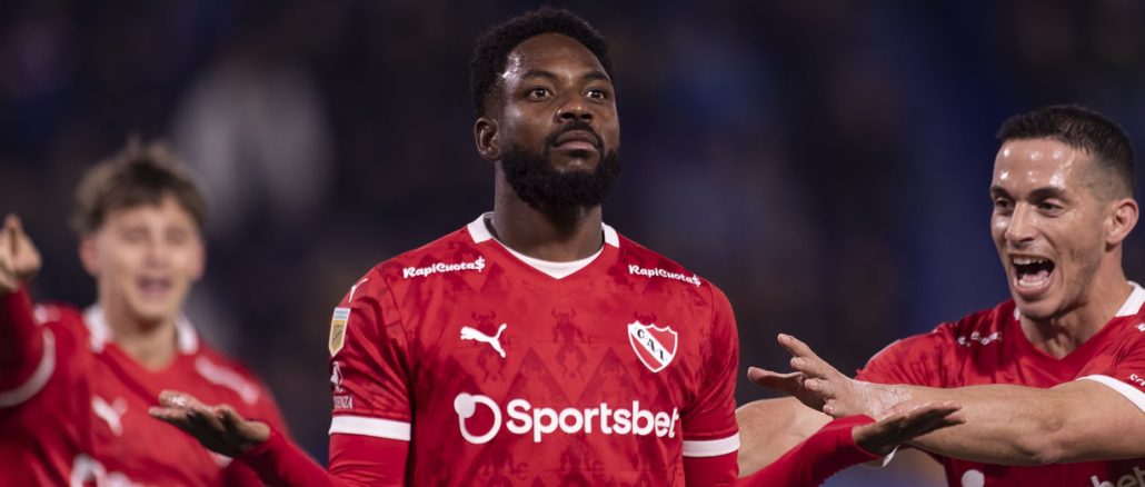 Álvaro Angulo apuntó contra la dirigencia de Independiente