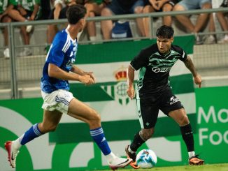 Los italianos le ganaron 3 a 2 a los españoles en un juego con muchos roces. Betis y Como terminaron a los golpes en un amistoso