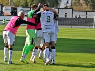 El Lobo mendocino comenzó perdiendo ante Almirante Brown y en el segundo tiempo se lo dio vuelta