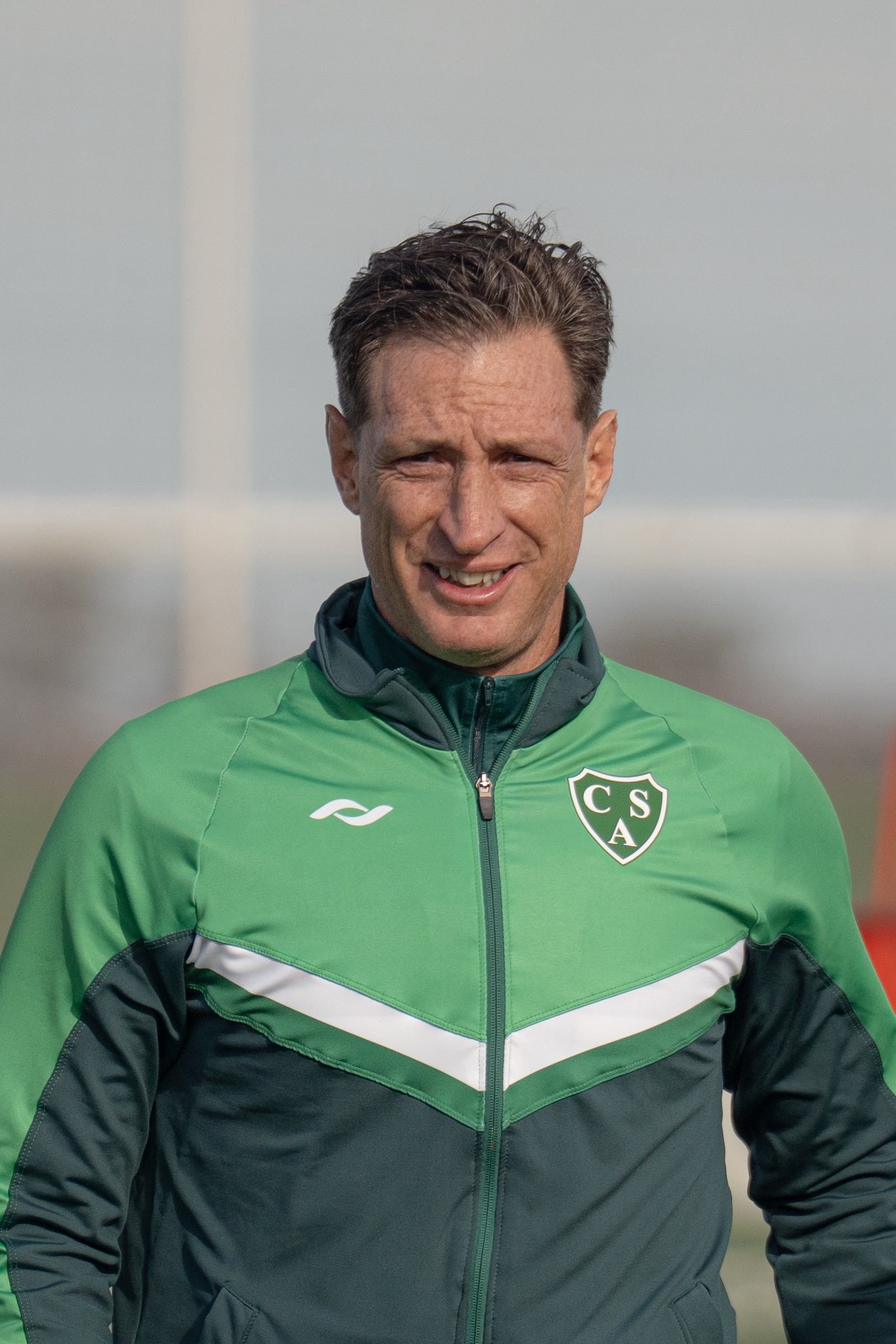 Sarmiento despidió a Javier Sanguinetti y oficializó el arribo de Facundo Sava