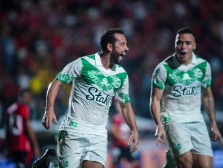 Nené, el primer jugador de 44 años en anotar un gol en el Brasileirao