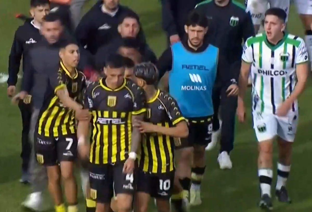 Incidentes en Nueva Chicago – Almirante Brown y dos detenidos