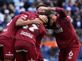Lanús venció a Gimnasia con remontada en el Bosque