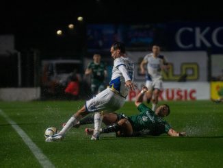 Andrés Merlos decidió no seguir: Sarmiento y Rosario Central se suspendió en el entretiempo por el diluvio