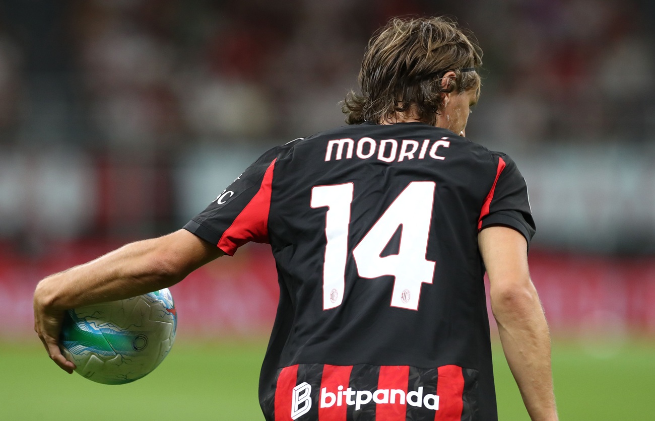 Luka Modric hizo su debut oficial con la camiseta de Milan