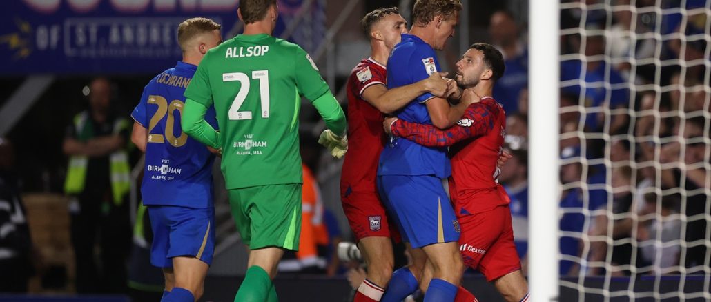 El Championship empezó con un polémico 1 a 1 entre Birmingham e Ipswich Town