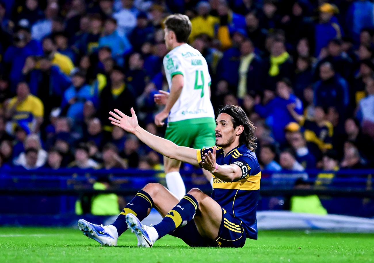 Edinson Cavani tomó revancha y marcó para Boca ante Banfield