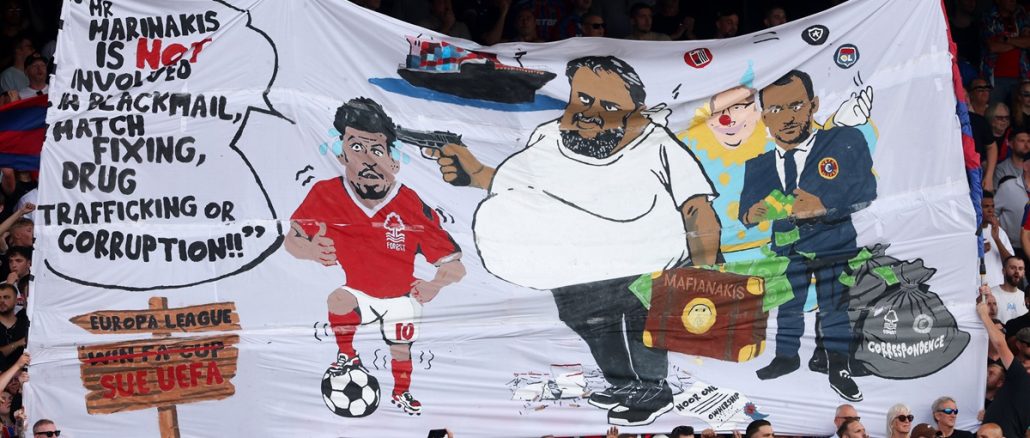 Este domingo, Crystal Palace protestó contra el dueño del Nottingham Forest por su plaza de Europa League