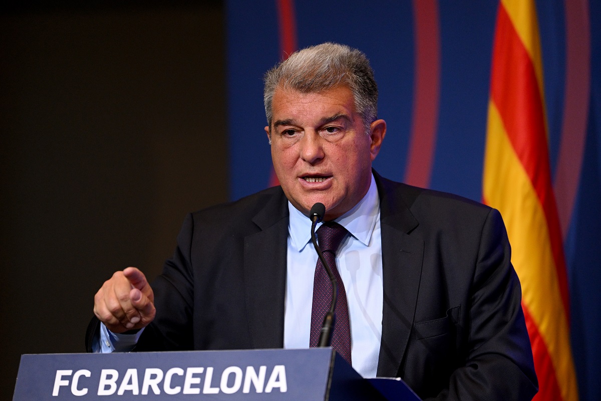 Joan Laporta celebra las inscripciones de Rashford y Joan García: «Felicito a Deco»