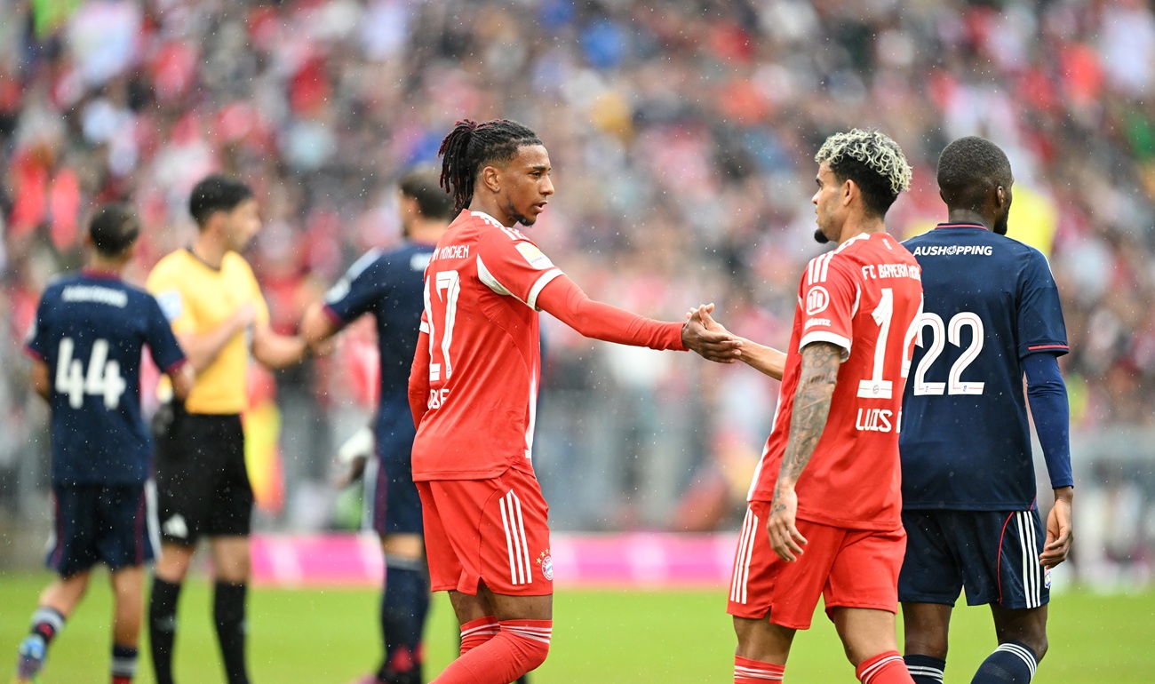 Bayern Múnich venció a Lyon con doblete de Michael Olise y el debut de Luis Díaz