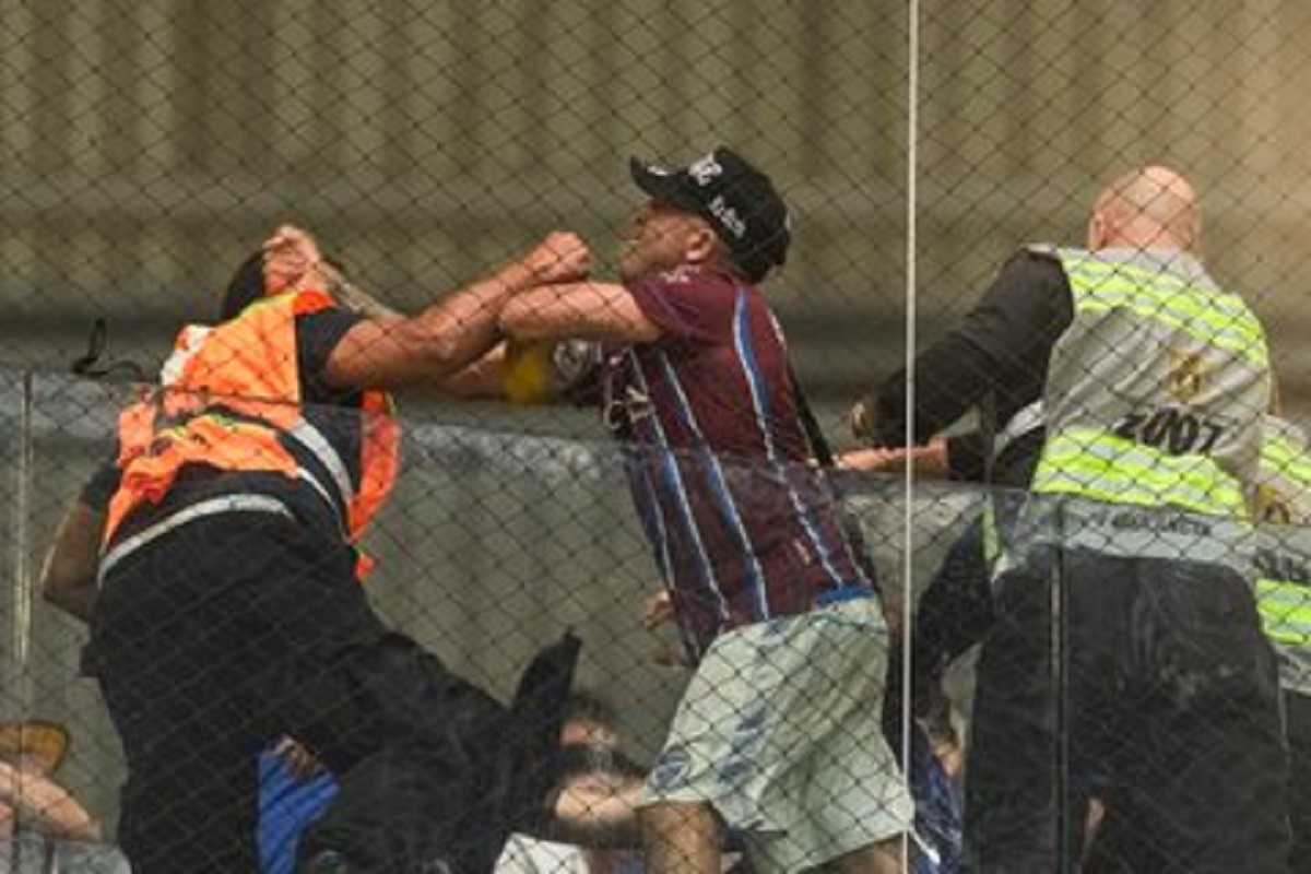 Escándalo y agresión a hinchas de Godoy Cruz en Brasil