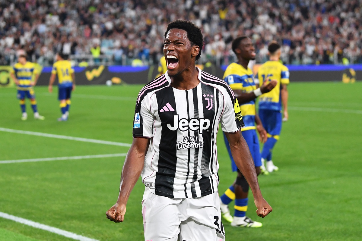 Con goles en la complementaria, Juventus arrancó su ilusión con un 2 a 0 ante Parma