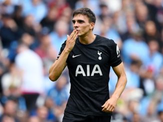 Palhinha se estrenó en redes de Tottenham ante Manchester City