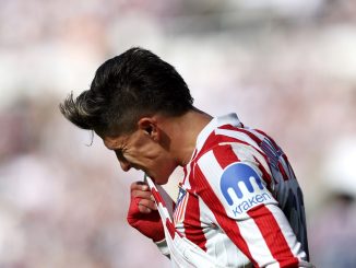 Giuliano Simeone le da alivio al Atlético y pide disculpes al Alavés