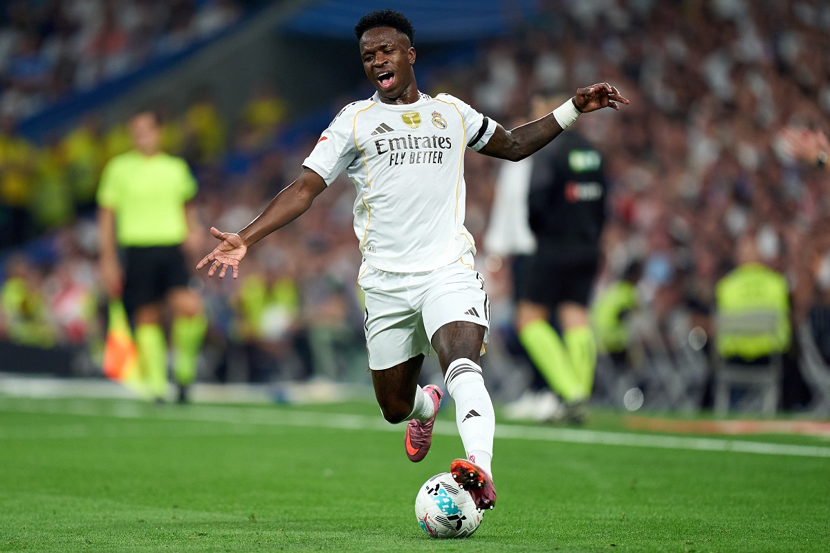 La Liga denunció a hinchas del Real Oviedo por decirte tonto a Vinicius