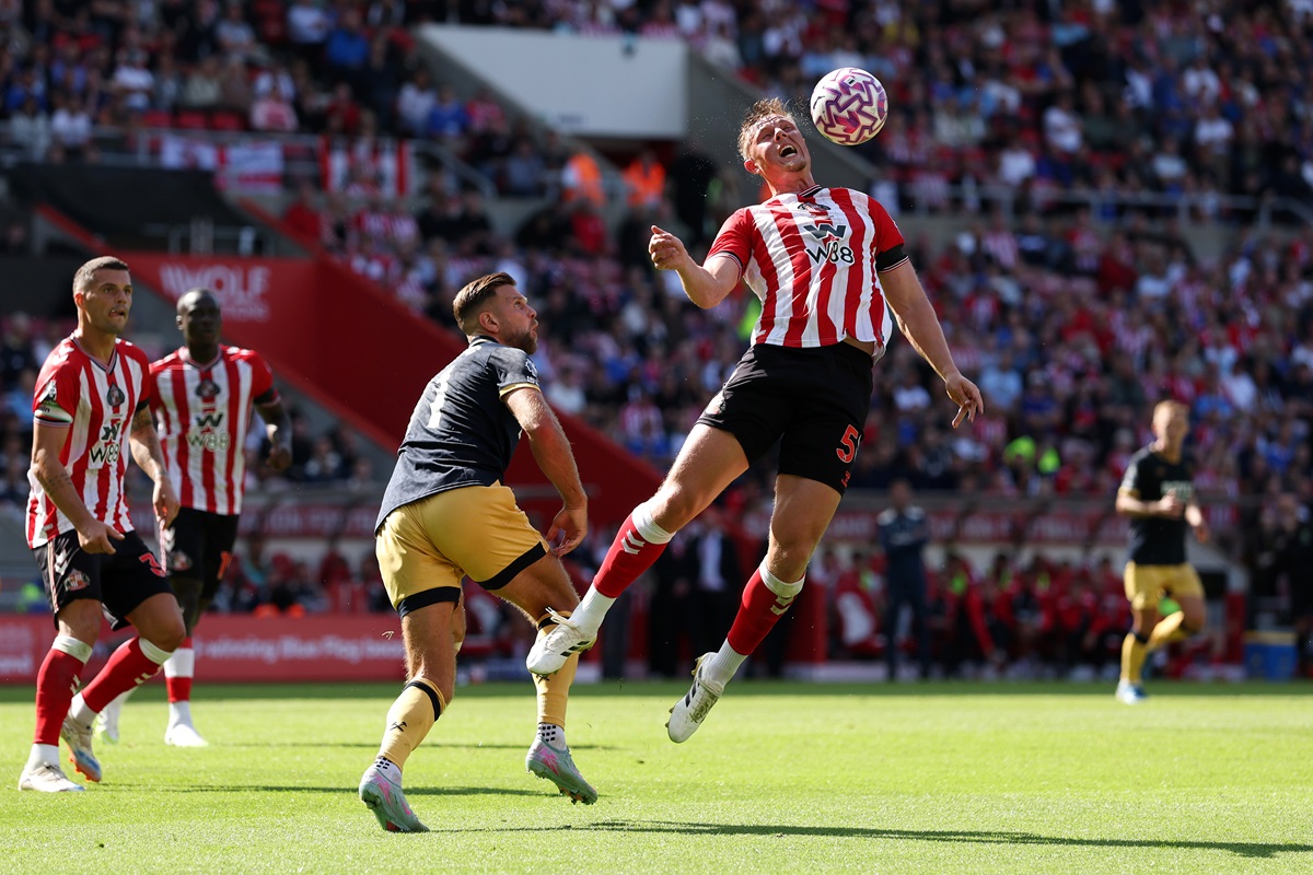 Sunderland volvió con todo a Premier League y goleó a West Ham por 3 a 0