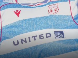 Wrexham diseñó una camiseta inspirada en la Patagonia Argentina.