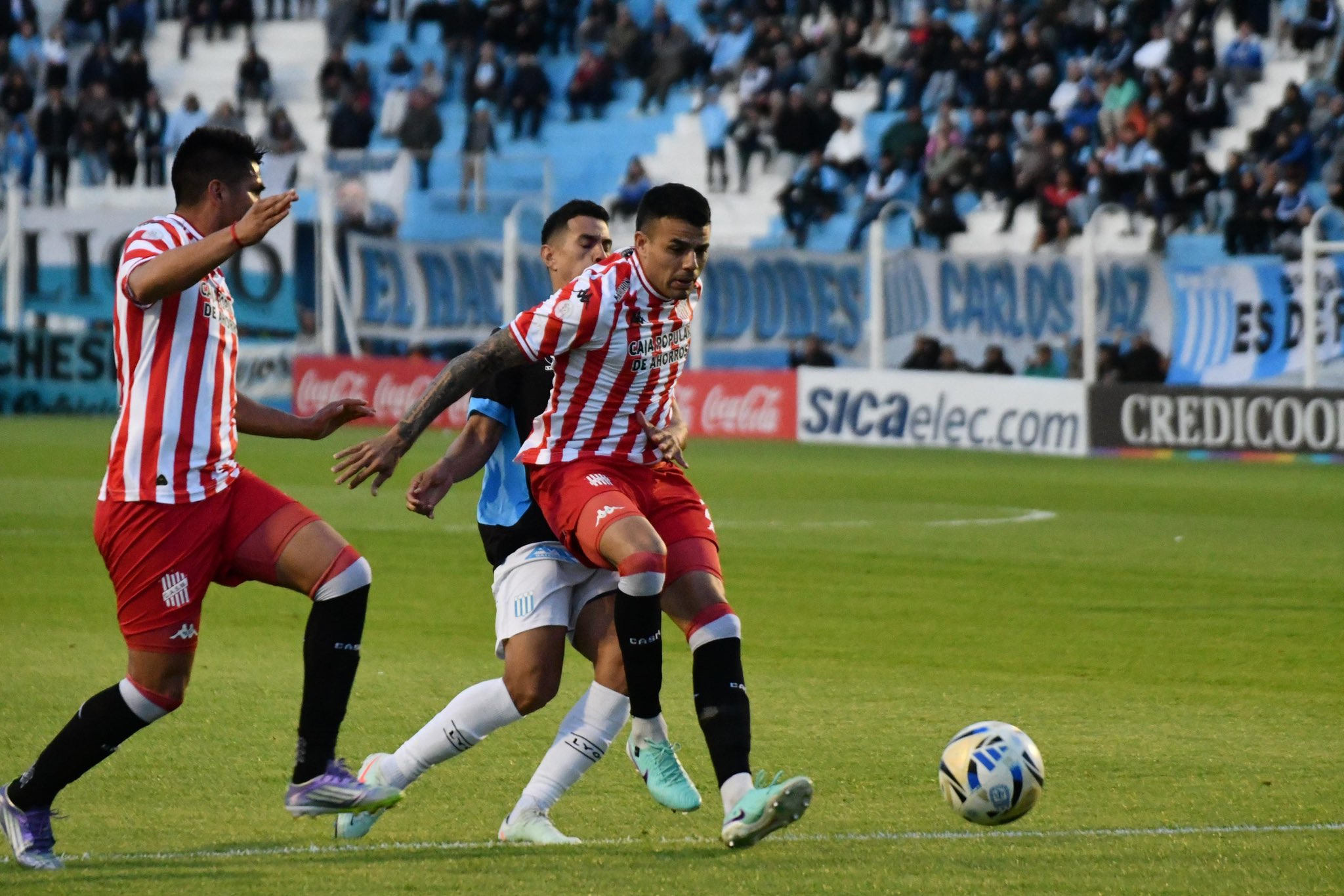 Racing de Córdoba venció a San Martín de Tucumán y sueña