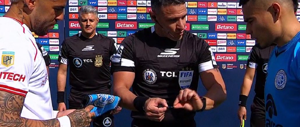 Andrés Gariano es el árbitro de Barracas Central y Belgrano Gariano advirtió a Zelarayán: "Cuídense que tienen un clásico por delante"