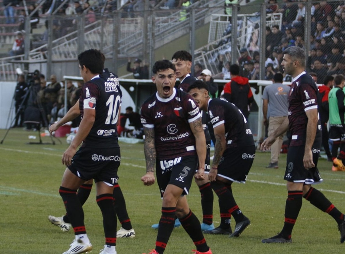 Colón de Santa Fe salvó la categoría con los descensos de CADU y Talleres de Escalada